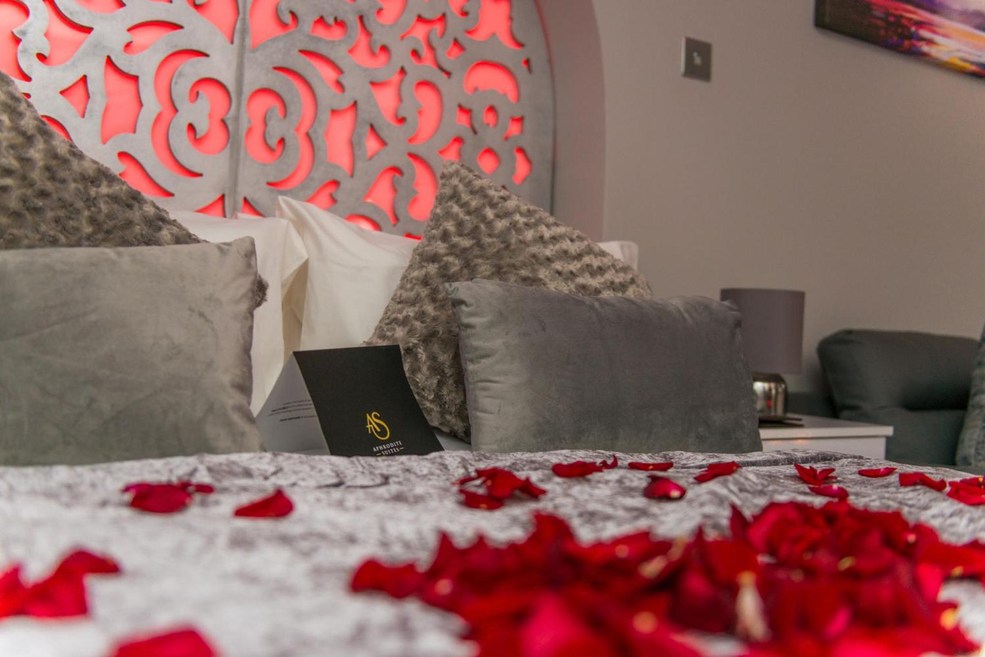 Aphrodite Suites Huddersfield Quarto foto